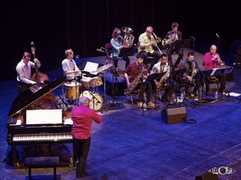 Hervé Sellin pianiste en Tentet avec les élèves du CRD Val Maubuée